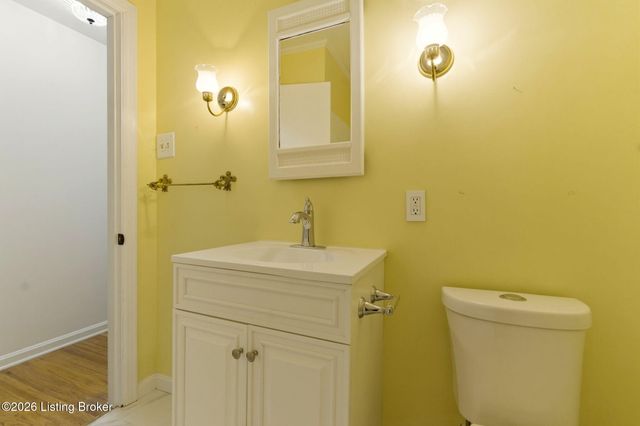 7814 Crown Top Rd, Louisville, KY 40241