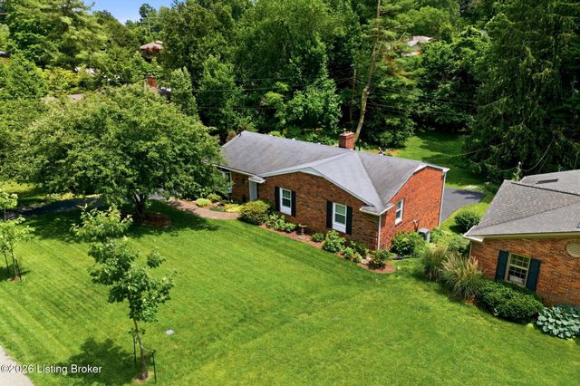 7814 Crown Top Rd, Louisville, KY 40241