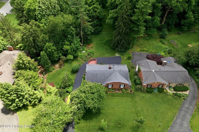 7814 Crown Top Rd, Louisville, KY 40241