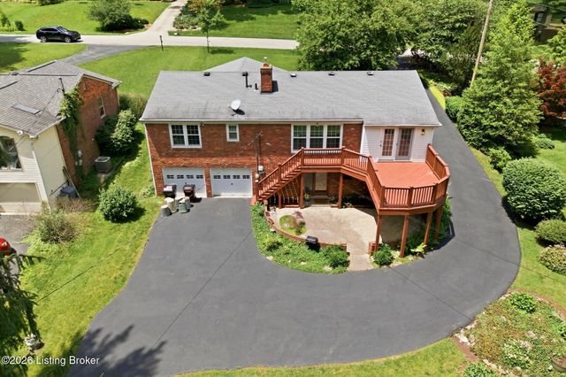 7814 Crown Top Rd, Louisville, KY 40241