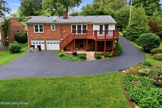 7814 Crown Top Rd, Louisville, KY 40241