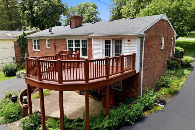 7814 Crown Top Rd, Louisville, KY 40241