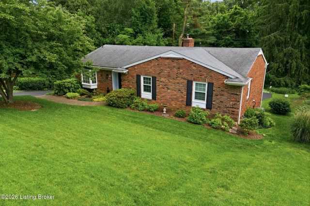 7814 Crown Top Rd, Louisville, KY 40241
