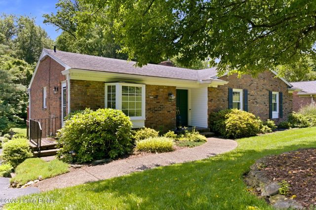 7814 Crown Top Rd, Louisville, KY 40241
