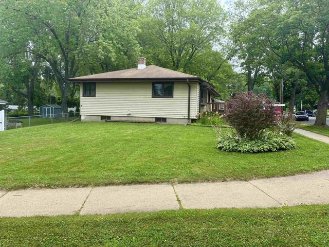 1002 Monica Lane, Madison, WI 53704