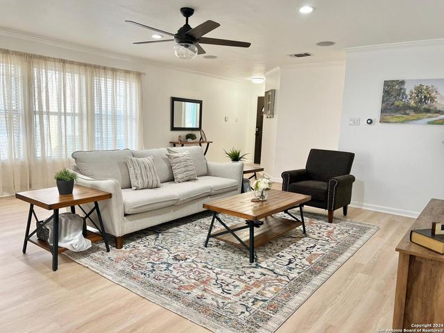 1322 OAK PATH, San Antonio, TX 78258
