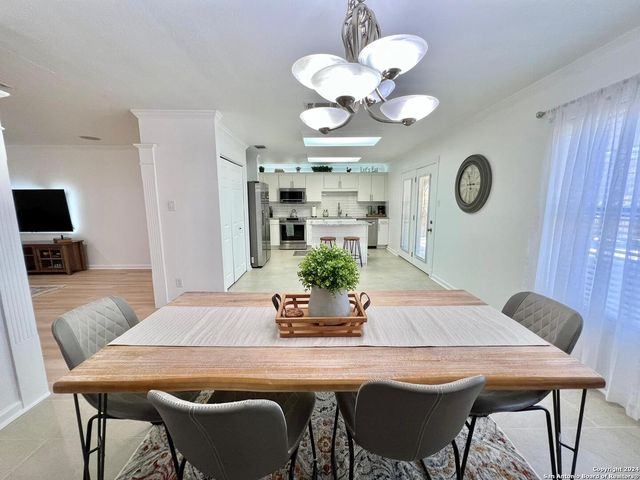 1322 OAK PATH, San Antonio, TX 78258