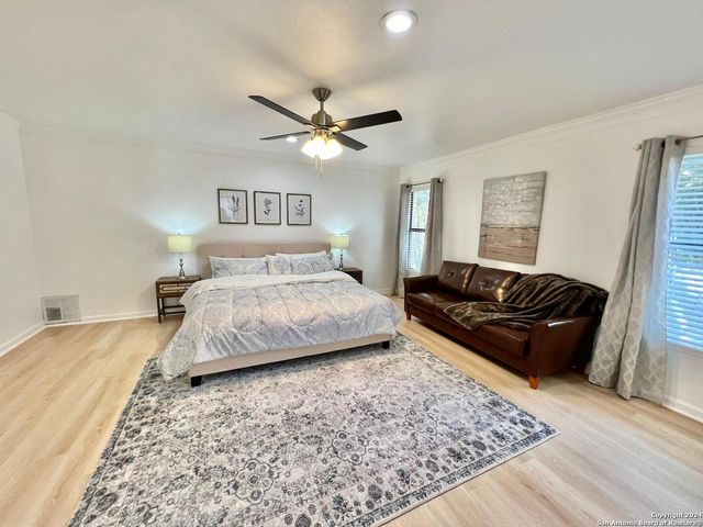 1322 OAK PATH, San Antonio, TX 78258