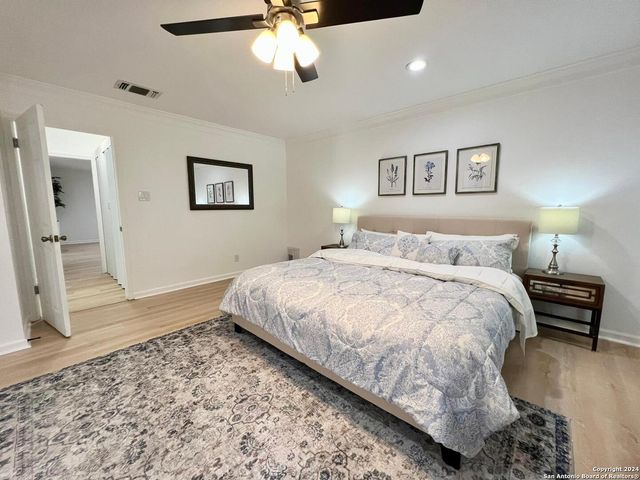 1322 OAK PATH, San Antonio, TX 78258