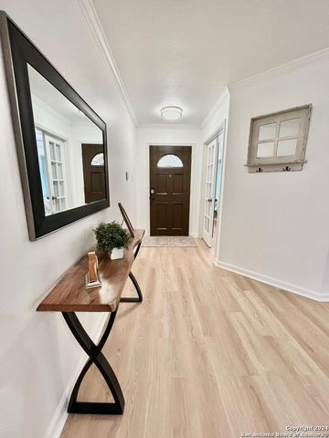 1322 OAK PATH, San Antonio, TX 78258