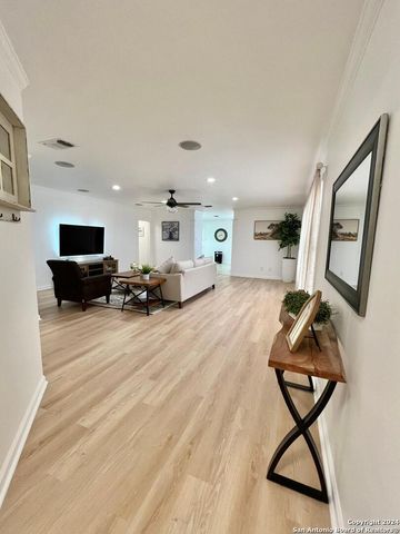 1322 OAK PATH, San Antonio, TX 78258