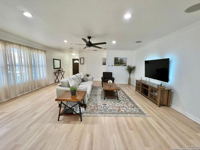 1322 OAK PATH, San Antonio, TX 78258