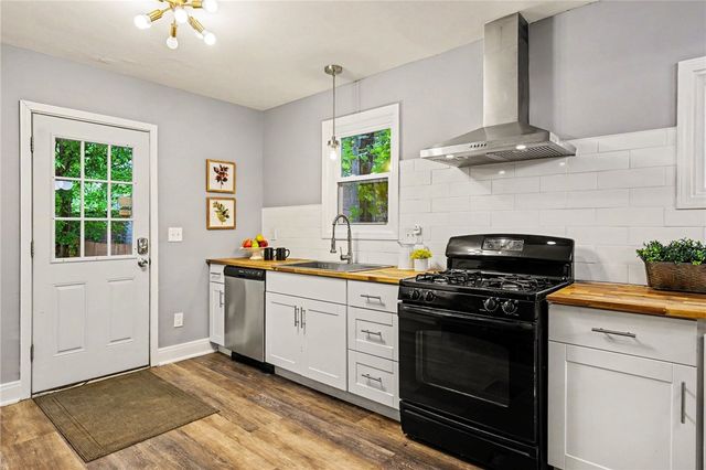 8 Custer Street, Rochester, NY 14611