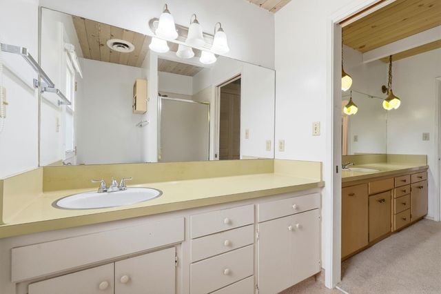 5431 E Liberty Avenue, Fresno, CA 93727