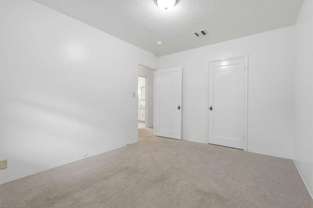 5431 E Liberty Avenue, Fresno, CA 93727