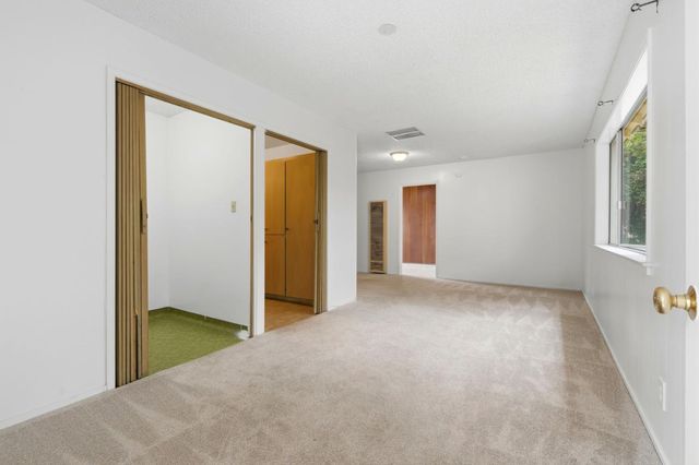 5431 E Liberty Avenue, Fresno, CA 93727