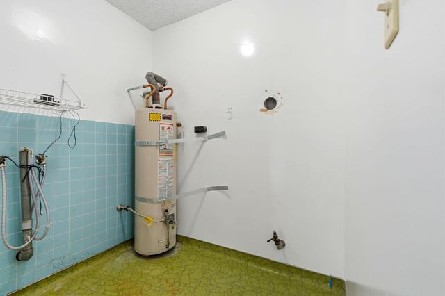 5431 E Liberty Avenue, Fresno, CA 93727