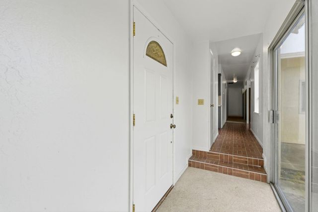 5431 E Liberty Avenue, Fresno, CA 93727