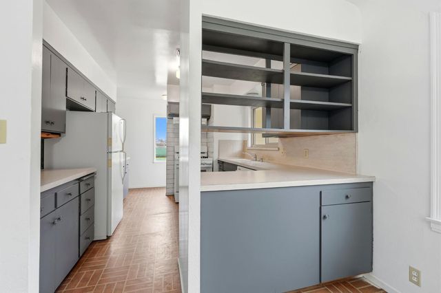 5431 E Liberty Avenue, Fresno, CA 93727