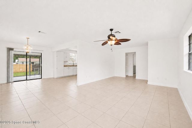 901 Grandeur Street SE, Palm Bay, FL 32909