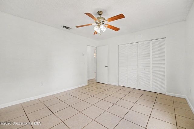 901 Grandeur Street SE, Palm Bay, FL 32909