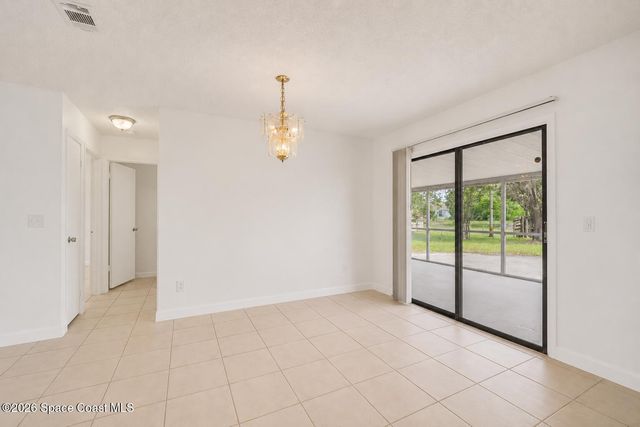 901 Grandeur Street SE, Palm Bay, FL 32909