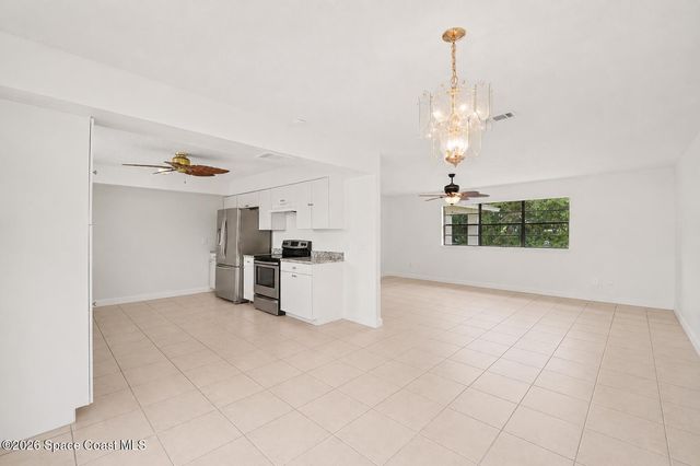 901 Grandeur Street SE, Palm Bay, FL 32909