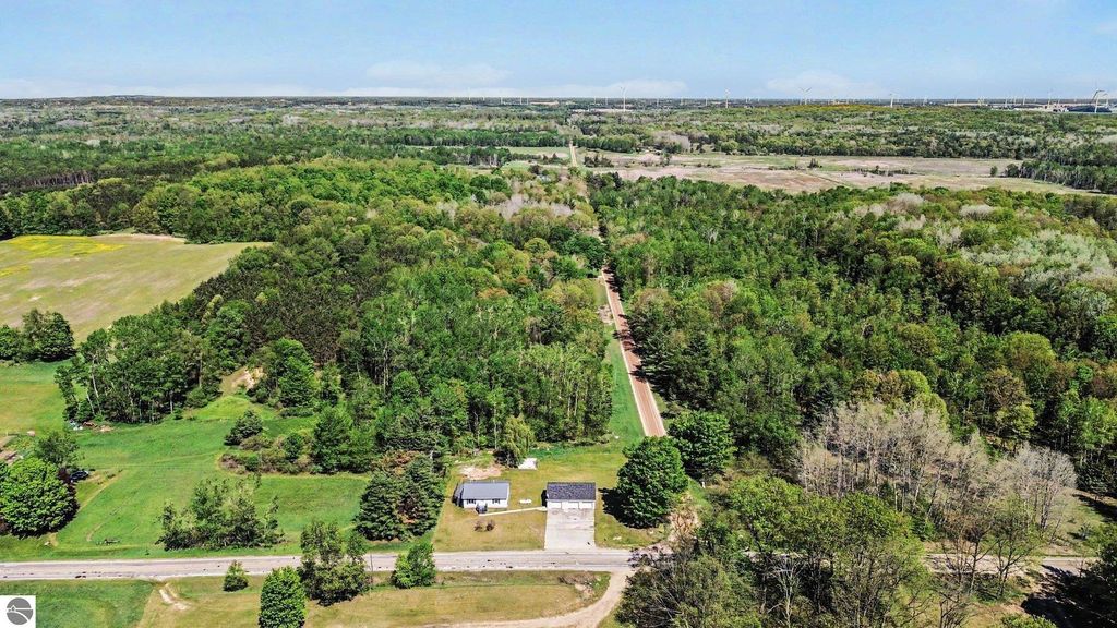 Image 18 of property listing at 7032 N Woodruff Road, Weidman, MI 48893