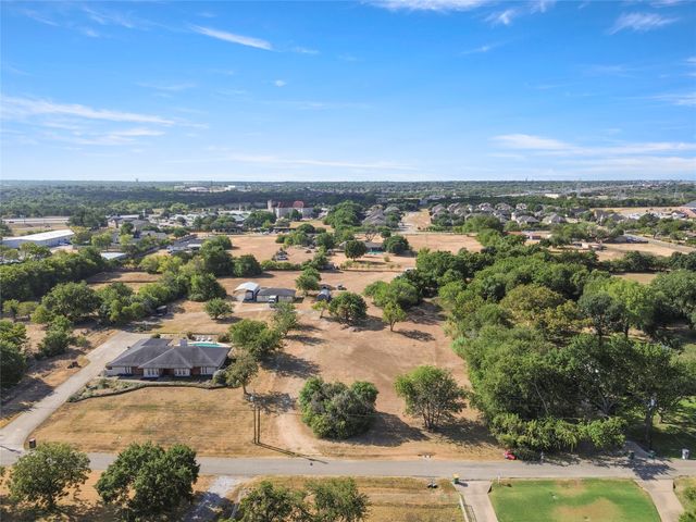 1022 Sherman Drive, Cedar Hill, TX 75104