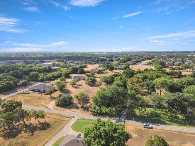 1022 Sherman Drive, Cedar Hill, TX 75104