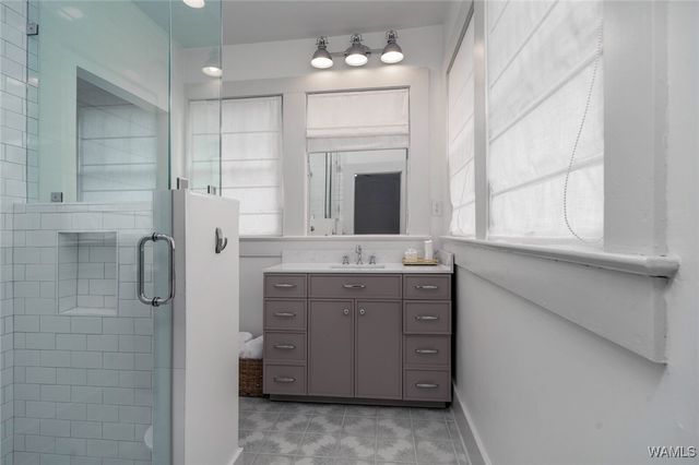 2010 Paul W Bryant Drive, Tuscaloosa, AL 35401