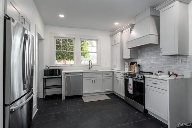 2010 Paul W Bryant Drive, Tuscaloosa, AL 35401