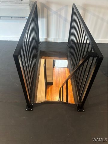 2010 Paul W Bryant Drive, Tuscaloosa, AL 35401