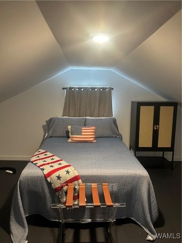 2010 Paul W Bryant Drive, Tuscaloosa, AL 35401