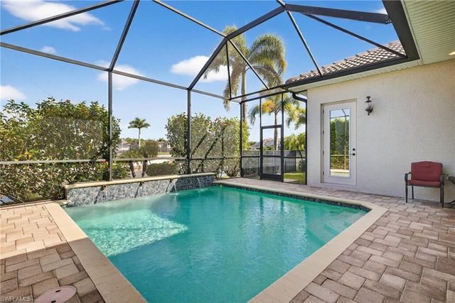 1489 Serrano CIR, Naples, FL 34105