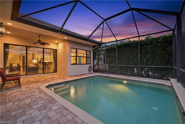 1489 Serrano CIR, Naples, FL 34105