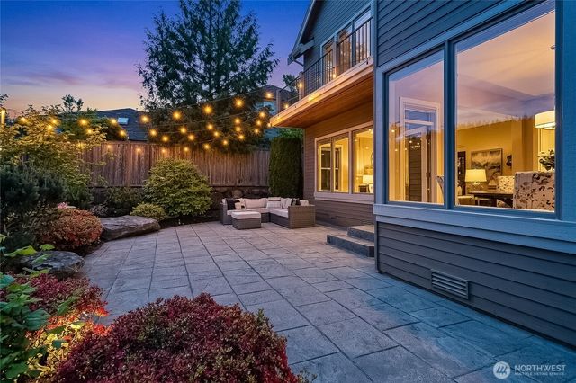 15407 SE 80th Street, Newcastle, WA 98059