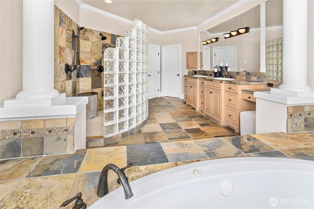 15407 SE 80th Street, Newcastle, WA 98059