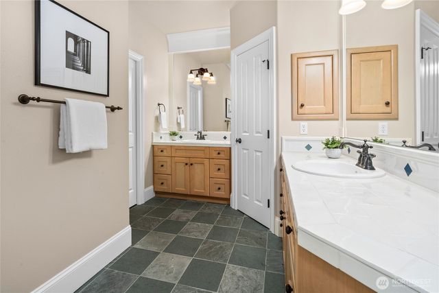 15407 SE 80th Street, Newcastle, WA 98059