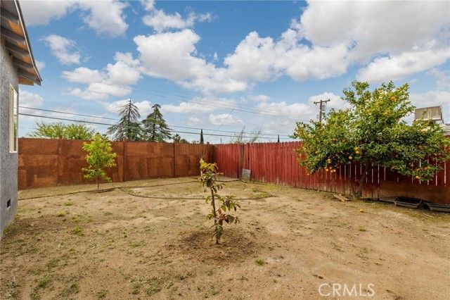 2935 Shelly Lane, Bakersfield, CA 93306