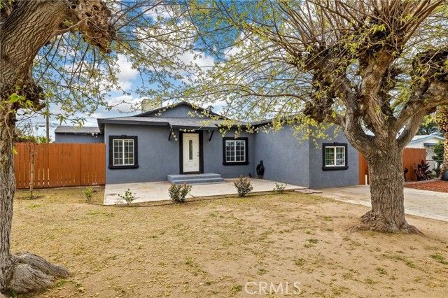 2935 Shelly Lane, Bakersfield, CA 93306