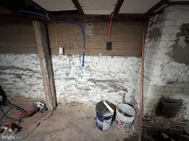 228 E 7TH ST, Mount Carmel, PA 17851