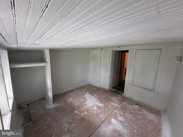 228 E 7TH ST, Mount Carmel, PA 17851