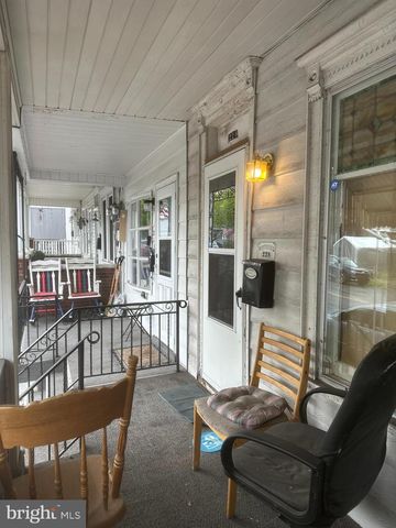 228 E 7TH ST, Mount Carmel, PA 17851