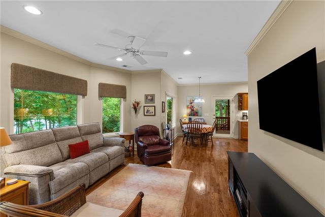 411 Woodridge Drive, Seneca, SC 29672