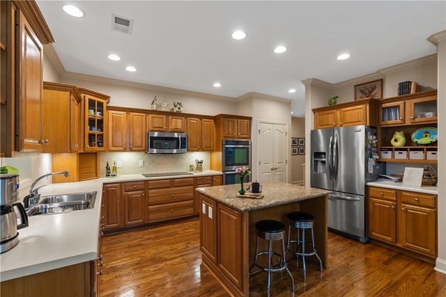 411 Woodridge Drive, Seneca, SC 29672