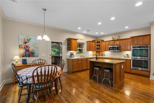 411 Woodridge Drive, Seneca, SC 29672