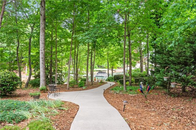 411 Woodridge Drive, Seneca, SC 29672