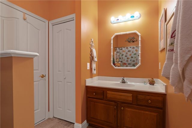 411 Woodridge Drive, Seneca, SC 29672
