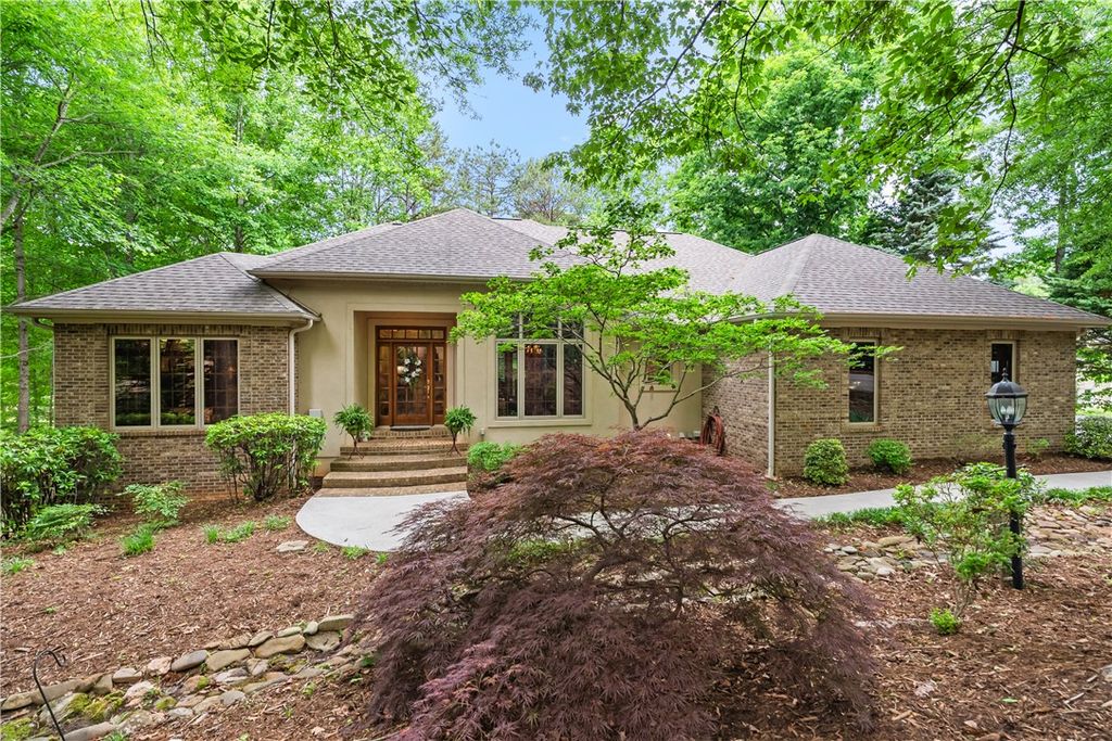 411 Woodridge Drive, Seneca, SC 29672